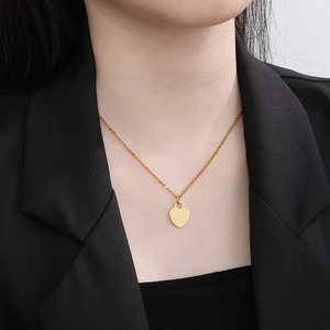 Collier en acier inoxydable beau pendentif en forme de coeur pour couples amoureux présent mode simple à graver nom/logo collier bijoux - Product Image 5