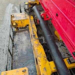 Camión Bomba de Concreto de 30 Metros, un Vehículo Esencial para la Construcción de Edificios de Gran Altura, en Excelentes Condiciones - Product Image 6