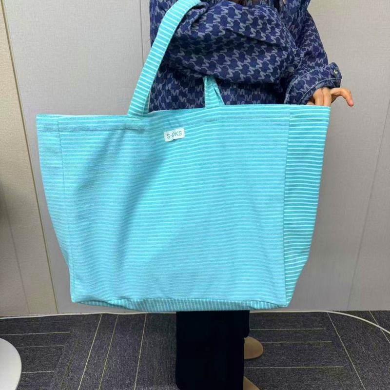 นกยูงสีฟ้า