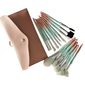 Factory OEM Wholesale Brushes Professional Luxury Wooden Handle Wool Fiber Makeup Brushes For Business