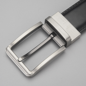 Cinto Masculino de Couro Genuíno com Fivela Rotativa de Alta Qualidade para Uso Diário - Product Image 2