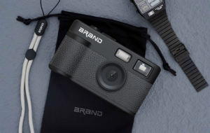 <span class=keywords><strong>Appareil</strong></span> <span class=keywords><strong>photo</strong></span> numérique rétro vintage 12 MP sans écran avec lampe flash au xénon, batterie au lithium 1200 mAh, 5 filtres, mise au point fixe, MicroSD - Product Image 6