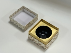 Boîte cadeau de bougie parfumée mate en matériaux recyclés écologiques, emballage en carton rigide personnalisé de luxe vide avec couvercle et base - Product Image 6