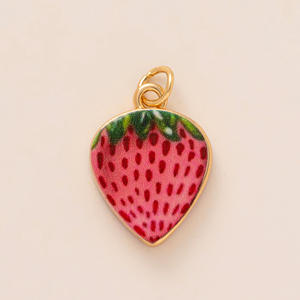 होंगटोंग AC-196 पीतल का नवीनतम डिजाइन स्ट्रॉबेरी उच्च गुणवत्ता वाले फैशन गहने नेकलेस बनाने के लिए आकर्षण - Product Image 3