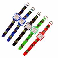 Montre pour enfant en silicone carrée, motif dinosaure de dessin animé, explorateur spatial, à quartz, résistante à l'eau, pour simuler le temps, cadeau