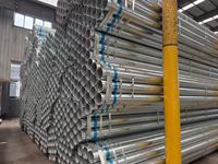 Tubo de Acero Redondo Sin Costura Laminado en Caliente para Uso en Construcción, para Andamios de Construcción