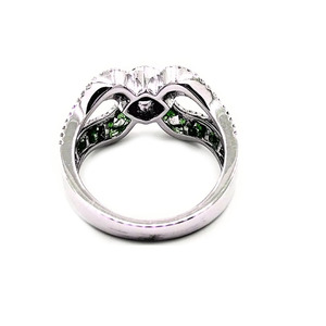 Anillo de Moda de Oro Blanco de 18k con Esmeralda y Engaste de Puntas para Bodas y Fiestas Unisex - Product Image 2