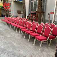 Manufacture de meubles en métal pour hôtels, chaises de banquet de mariage, chaises rembourrées empilables en métal