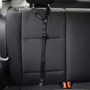 Free Sample Clip Buckle Tether 2-in-1 Dog Car Seatbelt Headrest Restraint Adjustable Reflective Pet Safety Dog Seat Belt
