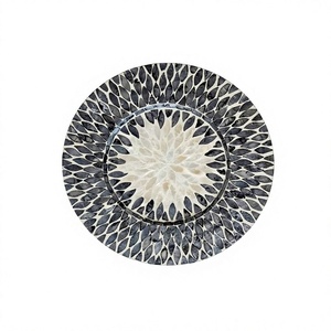 Assiette de Présentation au Design Magnifique, Qualité Supérieure, Taille Personnalisée, Vaisselle Décorative pour Cuisine - Product Image 1