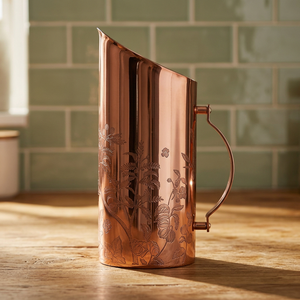 Carafe artisanale en cuivre pur avec gravure florale et poignée robuste pour l'eau, l'eau citronnée, les tisanes, les jus frais, la maison et la salle à manger - Product Image 4