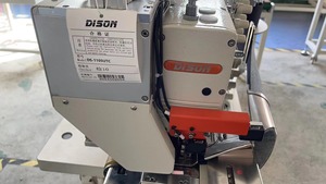 จักรเย็บผ้าอุตสาหกรรมแบบเข็มรัดเอวแบบสี่เข็มจักรเย็บผ้า DS-1105UTC - Product Image 3