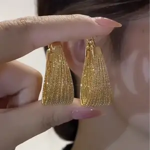 DAIHE New Korean Fashion Exaggeration Loop 18k Gold Plated Twist Women Hoop Earrings