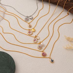 Collana con Ciondolo Smaltato Placcato Oro a Forma di Fiore d'Amore con Perla, Charm <span class=keywords><strong>per</strong></span> <span class=keywords><strong>Lei</strong></span> - Product Image 6