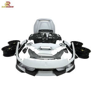 Kit de Conversión de Carrocería de Fibra de Carbono Estilo Pista para Ferrari 488 GTB 2015-2018, Parachoques, Capó, Alerón, Faldones Laterales, Ruedas - Product Image 1