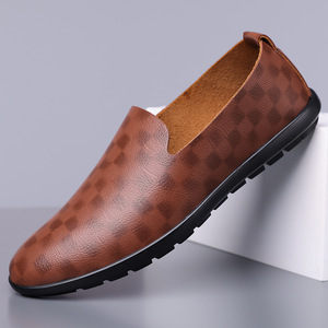 รองเท้าโลฟเฟอร์หนังนิ่มสำหรับผู้ชาย สีน้ำตาล สีดำ หัวกลม สวมใส่สบาย เหมาะสำหรับธุรกิจและการใช้งานในชีวิตประจำวัน - Product Image 1