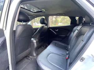 <span class=keywords><strong>Hyundai</strong></span> ix35 d'<span class=keywords><strong>occasion</strong></span> 2.0L automatique 5 places SUV 2011-2022, faible kilométrage, performances fiables, caméra de recul, disponible immédiatement - Product Image 4