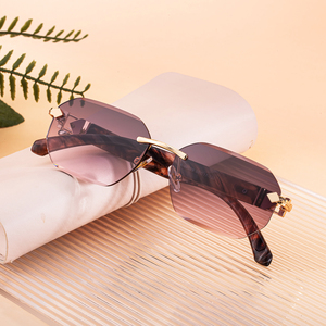 Lunettes <span class=keywords><strong>de</strong></span> soleil Partagas pour femmes, <span class=keywords><strong>de</strong></span> créateur, sans monture, rectangulaires, avec verres taillés en diamant, protection UV400, personnalisables avec logo, vente en gros - Product Image 4