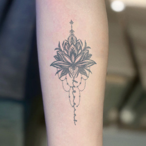 <span class=keywords><strong>Tatouage</strong></span> <span class=keywords><strong>temporaire</strong></span> <span class=keywords><strong>Lotus</strong></span> <span class=keywords><strong>tatouage</strong></span> semi-permanent créatif étanche durée 2 semaines bras <span class=keywords><strong>tatouage</strong></span> à base de plantes - Product Image 3