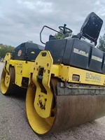 Rouleau compresseur compact d'occasion BOMAG BW138AD de 5 tonnes à double roue en acier, en bon état, d'origine Bomag