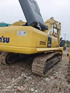 Excavatrice sur chenilles Komatsu PC360 jaune, hydraulique, de type chenillé, 60 tonnes, équipée d'un attache rapide - Product Image 1