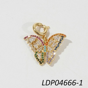 <strong>Fashion</strong> Jewelry <strong>Pendants</strong> <strong>Charms</strong> Silver <strong>Pendants</strong> Brass and Zircon Necklace DIY <strong>Pendant</strong> of Heart Shape for Women - Product Image 2