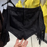 Shorts en daim noir rétro streetwear taille haute avec franges style western pour festivals et soirées