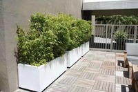 Kotak pot persegi panjang besar ukuran kustom, penanam besar hotel Outdoor, pot serat kaca tanaman taman