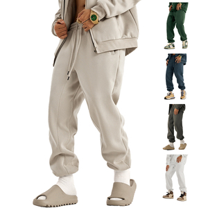 กางเกงจ็อกเกอร์ผ้าคอตตอนขาบานเย็บปะติดโลโก้ออกแบบได้ตามต้องการ - Product Image 4