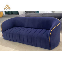 China Fabrik ganzen Verkauf günstigen Preis Wohnzimmer Möbel Liebe Sitz Sofa Italienisch gestaltete Sofa Mikro faser Leder Couch Sofa