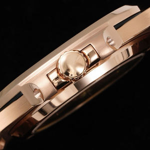 Excellente montre-bracelet mécanique de luxe personnalisée, sophistiquée, style hip-hop, dorée, boîtier octogonal en acier inoxydable, pour affaires - Product Image 4