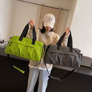 Bolsas de Viaje Deportivas Personalizadas de Moda 2025, Bolsas de Hombro Tipo Duffel para Mujer, Tejido de Nailon de Alta Calidad, Impermeables, Portátiles, Nuevas - Product Image 2