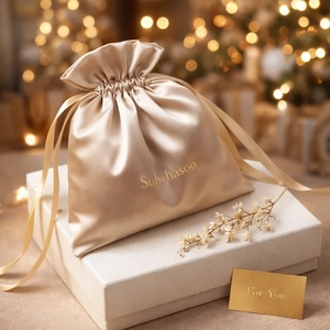 Pochette <span class=keywords><strong>en</strong></span> satin de <span class=keywords><strong>soie</strong></span> couleur or champagne luxueuse <span class=keywords><strong>avec</strong></span> cordon de serrage, emballage cadeau haut de gamme <span class=keywords><strong>avec</strong></span> logo personnalisé pour bijoux, cosmétiques, soins de la peau - Product Image 1