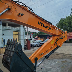 Excavadora de Orugas Usada Hyundai 220LC, Hidráulica Original, Pocas Horas, Maquinaria de Construcción de Servicio Pesado - Product Image 5