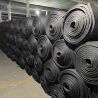 Kalınlaştırılmış NBR PVC Köpük Yalıtım Rulosu UV Dayanımlı Yaşlanmaya Karşı Koruyucu Yangına Dayanıklı Çatı ve Boru Hattı Isı Yalıtımı için