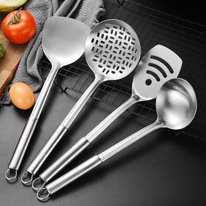 ชุดอุปกรณ์ครัวสแตนเลส 4 ชิ้น เกรด 430 ประกอบด้วย ทัพพีตักซุป ตะหลิวตักน้ำมัน และอุปกรณ์ครัวอื่นๆ - Product Image 2
