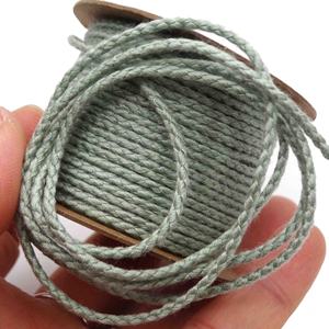 Hilo <span class=keywords><strong>de</strong></span> Algodón Trenzado <span class=keywords><strong>de</strong></span> Tres Flores con <span class=keywords><strong>Cuatro</strong></span> Hilos <span class=keywords><strong>de</strong></span> Acero Dorado, No Elástico, para Borlas y Abalorios DIY (Bobina) - Product Image 3