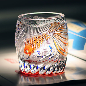 Vaso <span class=keywords><strong>de</strong></span> Whisky <span class=keywords><strong>de</strong></span> Lujo Edo Kiriko con Diseño <span class=keywords><strong>de</strong></span> Pez Dorado Tallado a Mano, Estilo Clásico Japonés, Cristal Puro Tallado a Mano - Product Image 3