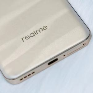 Pro Plus 5G NFC Snapdragon 7s Gen 2 Octa Core Écran 6,7 pouces 120 Hz Appareil photo 50 MP Batterie SUPERVOOC 5200 mAh Realme 13 Pro+ - Product Image 5