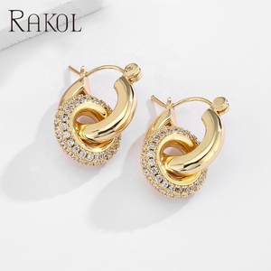 RAKOL EP2899 Aro de lujo de alta calidad con incrustaciones de circón chapado en oro para mujer Exquisitos pendientes de boda para fiesta de Dubái - Product Image 3