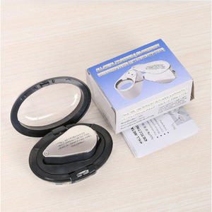 Lupa Plegable 40x para la Evaluación de Antigüedades y Joyería, Luz LED para Detección de Billetes Falsos con UV, Óptica Totalmente Metálica - Product Image 2