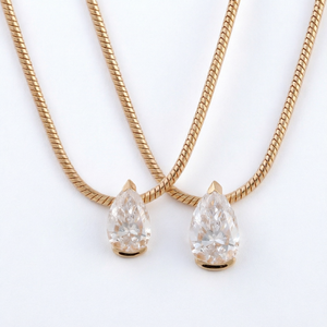 สร้อยคอเพชรทรงลูกแพร์ทองคำแท้ 18K พร้อมใบรับรอง GIA เพชรธรรมชาติสีขาว คลาสสิก เหมาะสำหรับผู้หญิง สวมใส่ได้ทุกวัน - Product Image 1