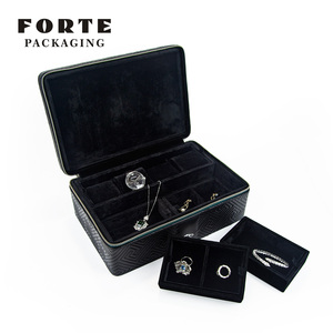 FORTE - Nuevas Cajas de Joyería de Piel Sintética Negra, Estuche Organizador de Viaje, Caja de Almacenamiento con Asa - Product Image 4