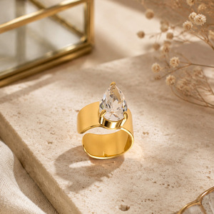 Pendientes de clip con circonita en forma de lágrima, resistentes al agua, antideslustre, de acero inoxidable, para mujer. - Product Image 3