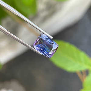 พลอยแทนซาไนต์สีน้ำเงินธรรมชาติแท้ 100% รูปทรงคุชชั่น ผสมผสานหลากหลายแบบ หินประจำเดือนธันวาคม ราคาไม่แพง - Product Image 2