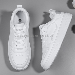 Nouveauté 2025, baskets de sport décontractées respirantes et imperméables pour femmes et hommes, style slip-on, printemps/hiver, blanc uni - Product Image 3