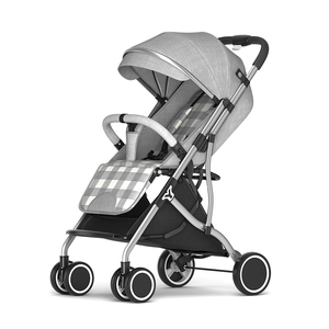 Poussette bébé au design tendance, légère, avec dossier réglable - Product Image 1