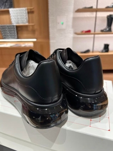 Black leather fashionable casual shoes with transparent air cushion and thick sole, trendy walking shoes <b>for</b> men - Product Image 2