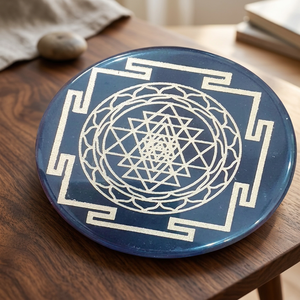 Vente en gros Shri Yantra Plaque de disque de pierres précieuses Agate noire sculptée Style Feng Shui Guérison Reiki Semblable au Quartz Améthyste - Product Image 2