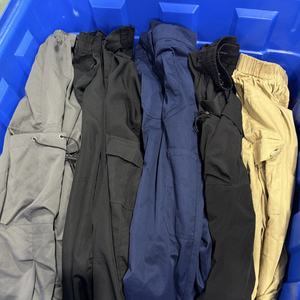 กางเกงหลายกระเป๋า มือสอง กางเกงหลายกระเป๋า - Product Image 2